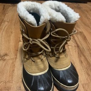 Sorel Women’s Caribou Boot